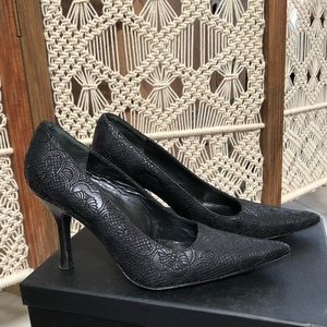 Via Spiga Flower Embossed Heels